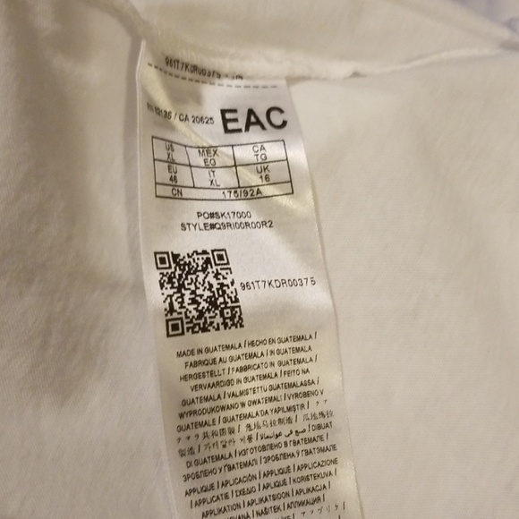 Guess - Picture 5 of 5